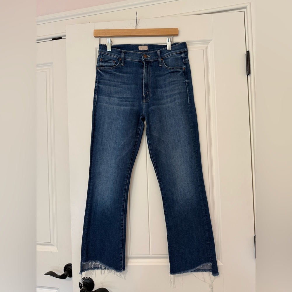Mother “The Insider” crop step fray jeans